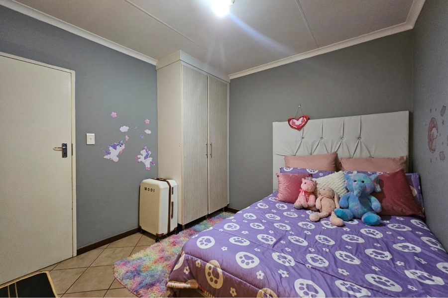 To Let 2 Bedroom Property for Rent in Noordwyk Gauteng