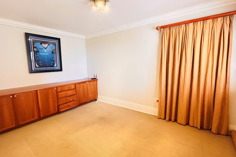 3 Bedroom Property for Sale in Waterkloof Ridge Gauteng