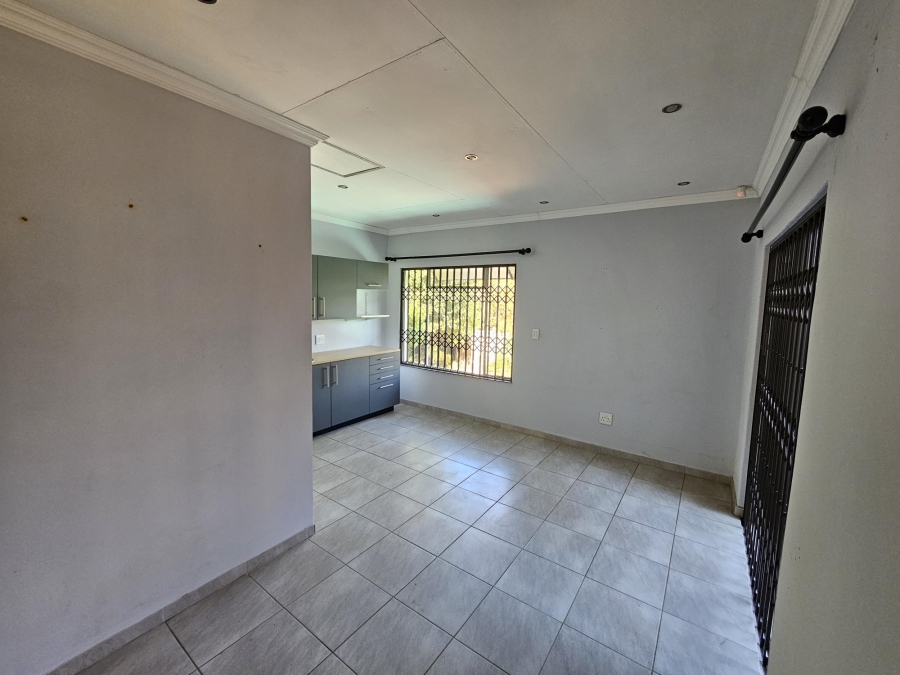 4 Bedroom Property for Sale in Wilro Park Gauteng
