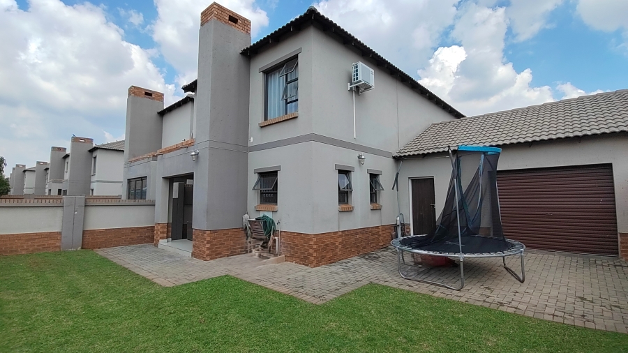 3 Bedroom Property for Sale in Montana Gauteng