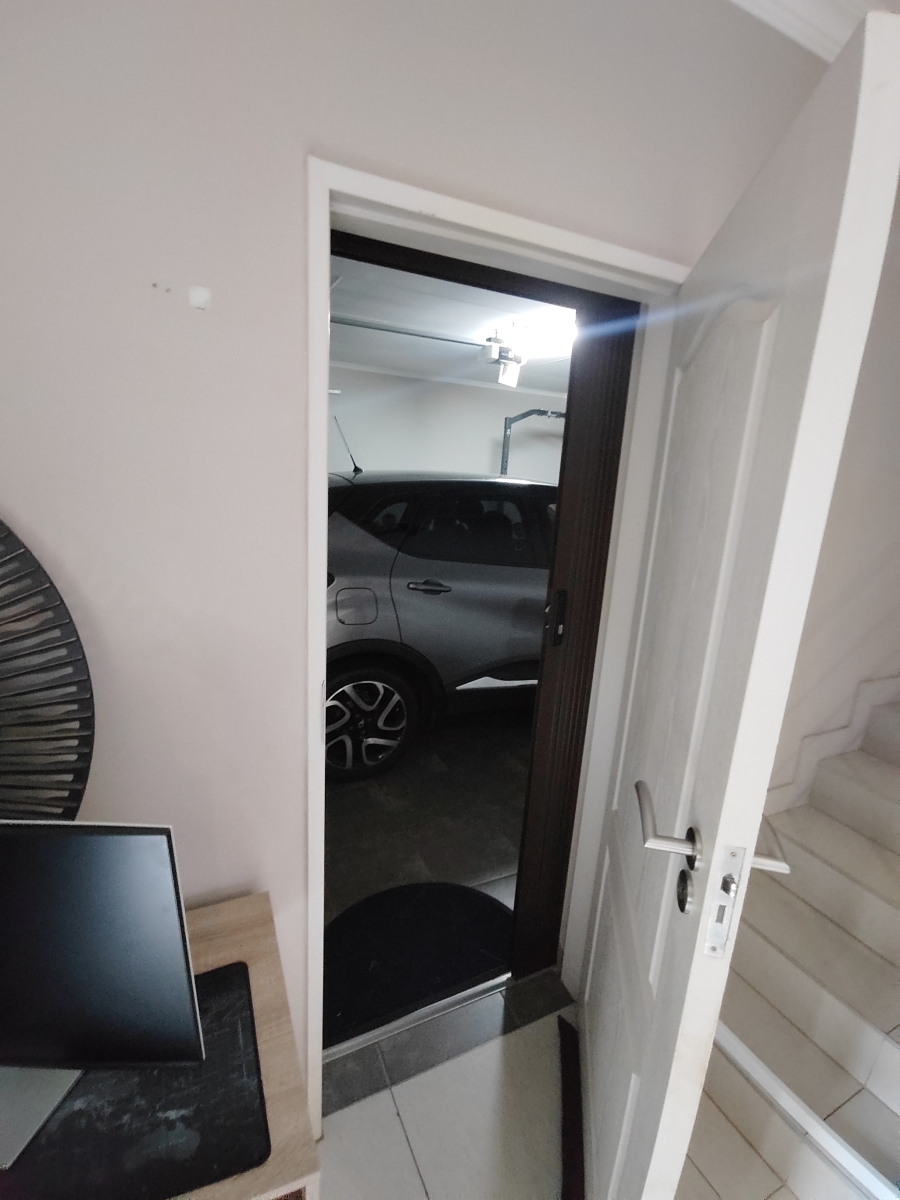 3 Bedroom Property for Sale in Montana Gauteng
