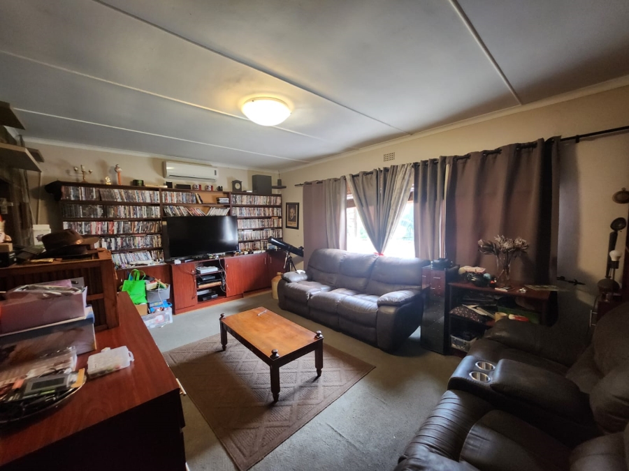 5 Bedroom Property for Sale in Dalpark Proper Gauteng