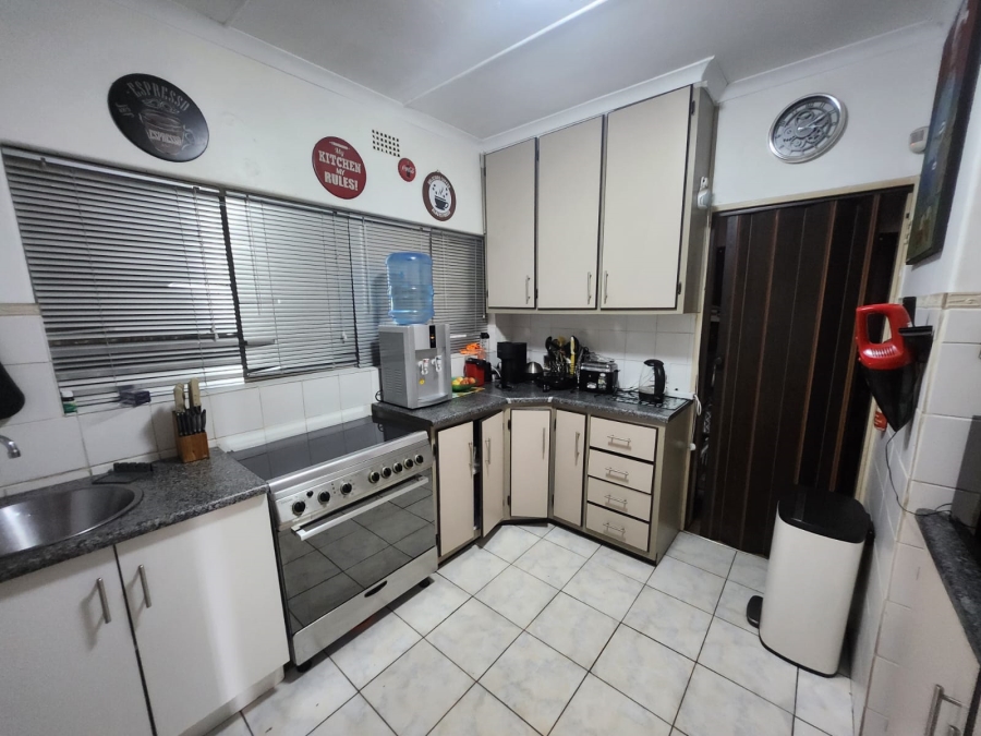 5 Bedroom Property for Sale in Dalpark Proper Gauteng