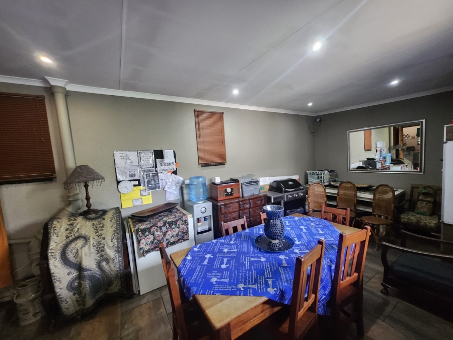5 Bedroom Property for Sale in Dalpark Proper Gauteng