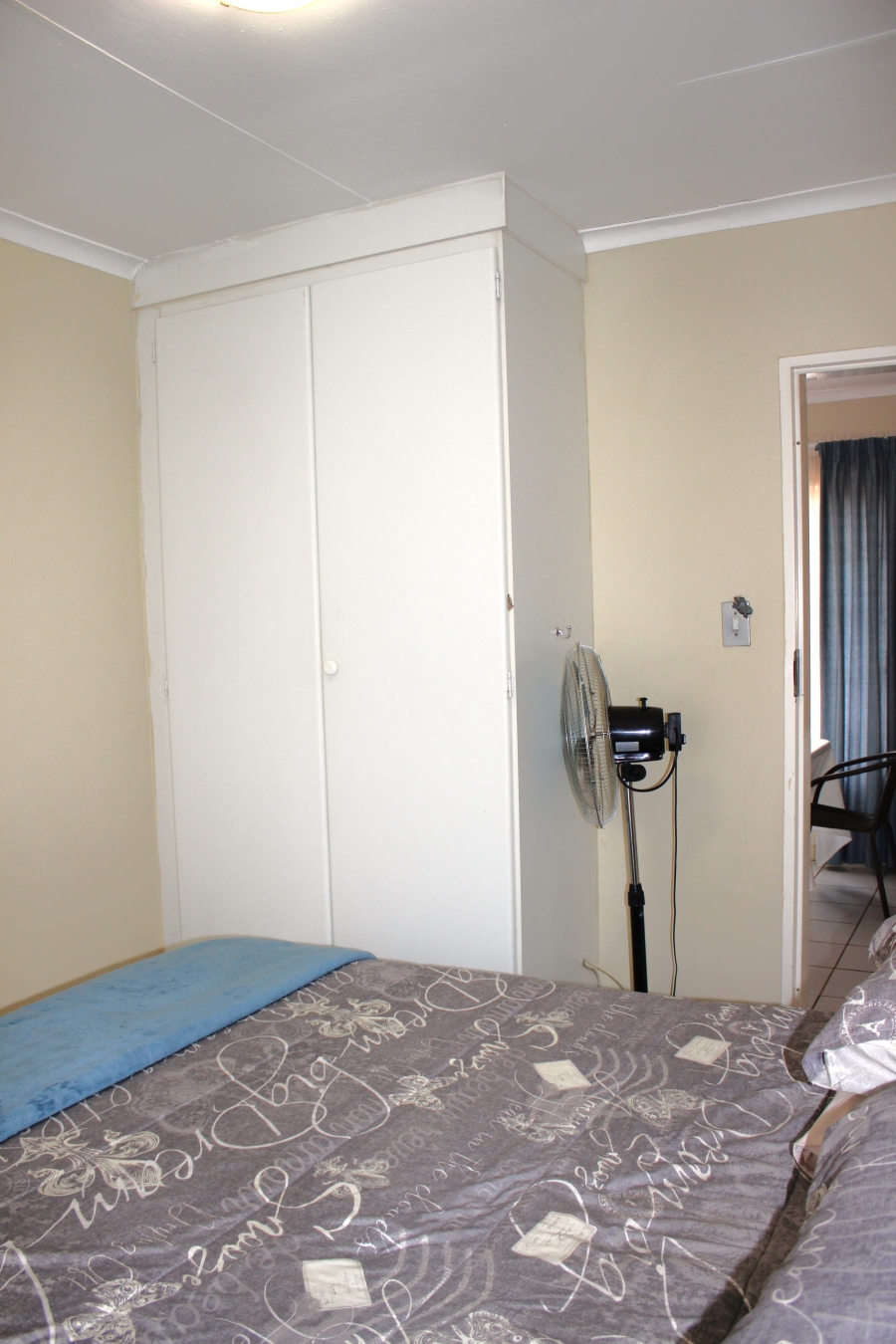 2 Bedroom Property for Sale in Rooihuiskraal North Gauteng