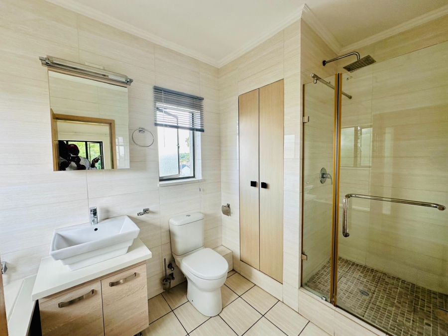 2 Bedroom Property for Sale in Broadacres Gauteng