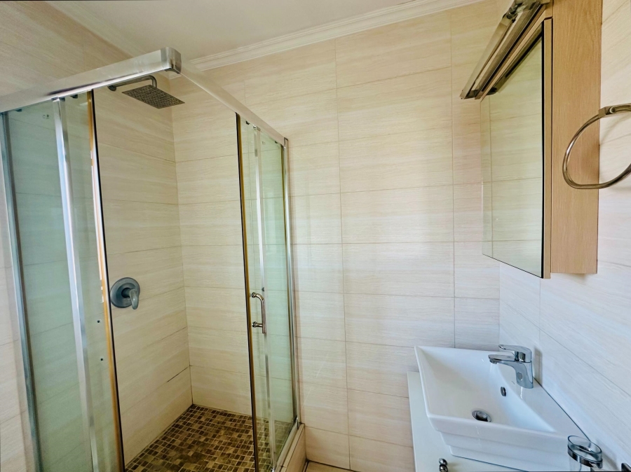 2 Bedroom Property for Sale in Broadacres Gauteng