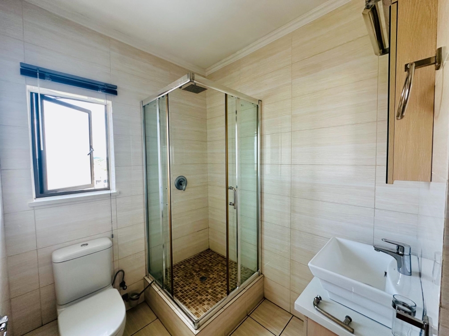 2 Bedroom Property for Sale in Broadacres Gauteng