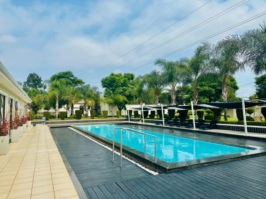 2 Bedroom Property for Sale in Broadacres Gauteng