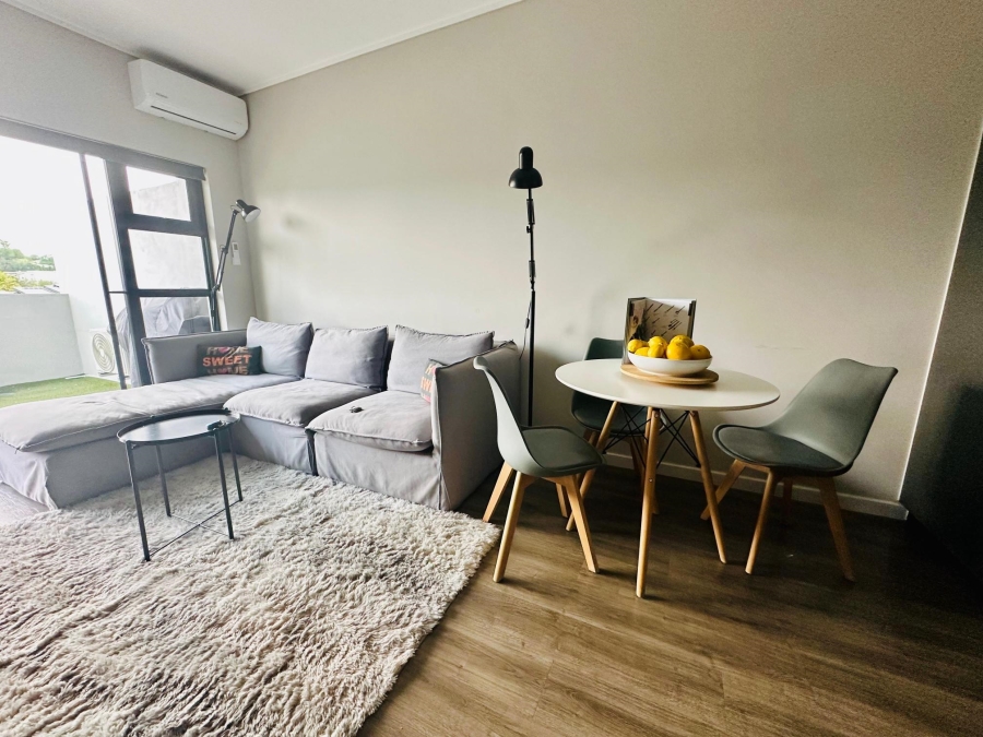 1 Bedroom Property for Sale in Hurlingham Gardens Gauteng