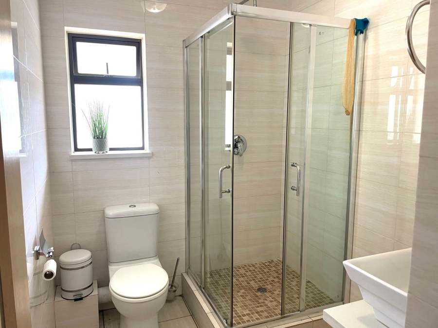 2 Bedroom Property for Sale in Broadacres Gauteng
