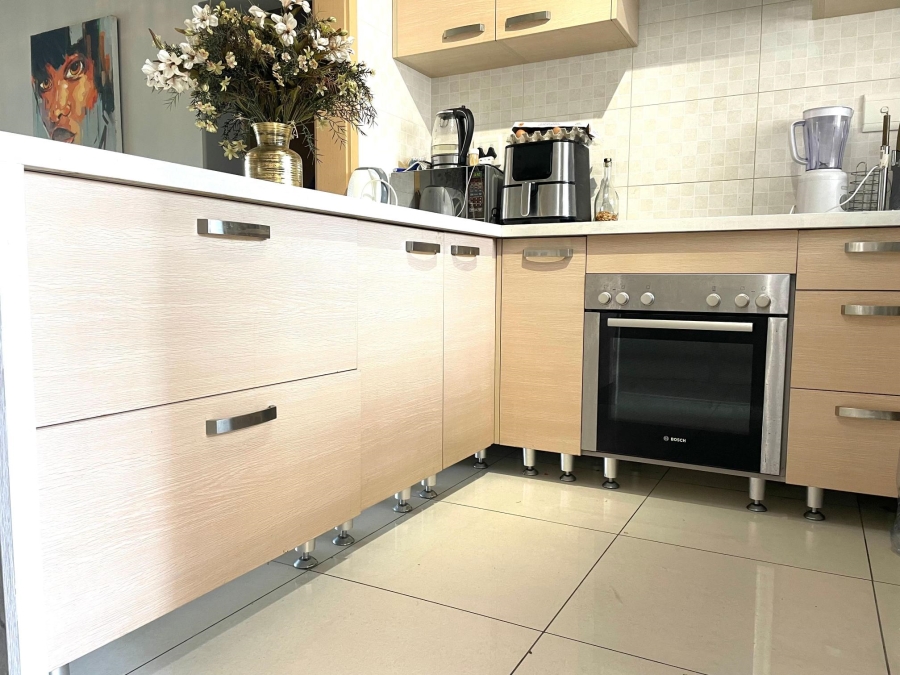 2 Bedroom Property for Sale in Broadacres Gauteng