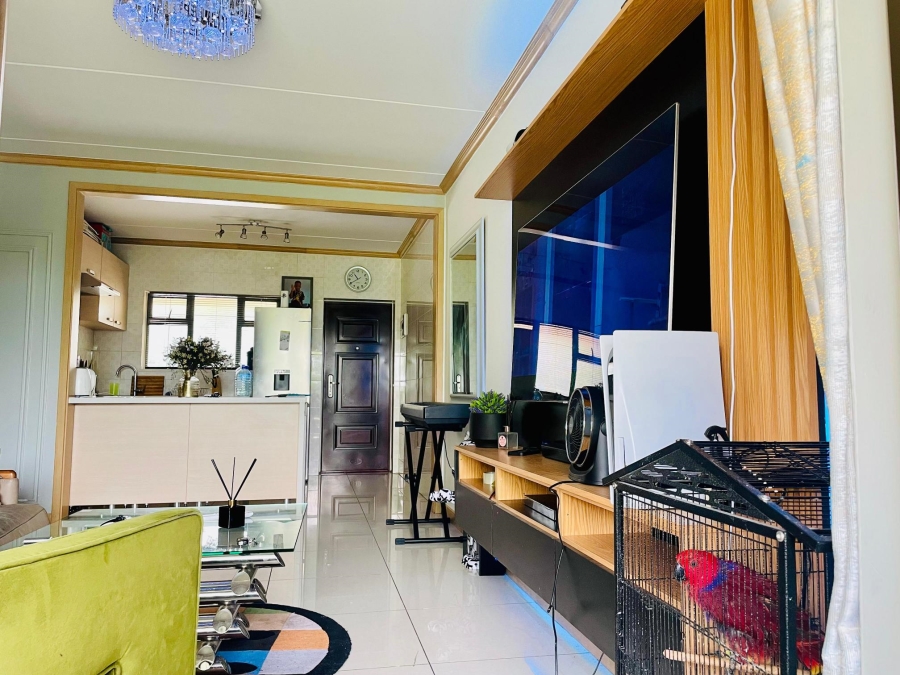 2 Bedroom Property for Sale in Broadacres Gauteng