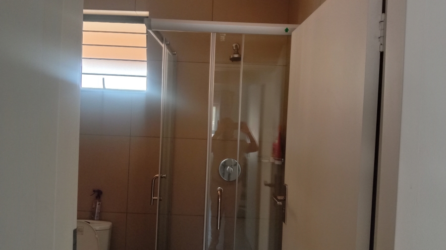 1 Bedroom Property for Sale in Lilianton Gauteng
