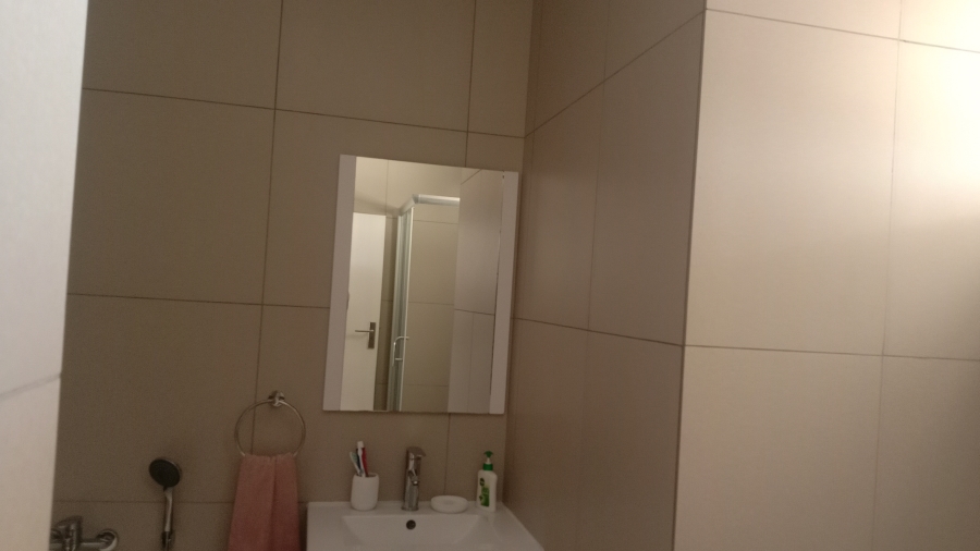1 Bedroom Property for Sale in Lilianton Gauteng