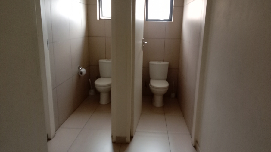 1 Bedroom Property for Sale in Lilianton Gauteng