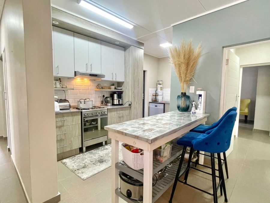 To Let 4 Bedroom Property for Rent in Kyalami Gauteng