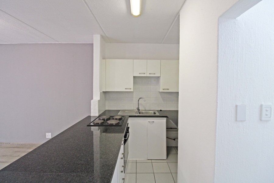 To Let 1 Bedroom Property for Rent in Bryanston Gauteng