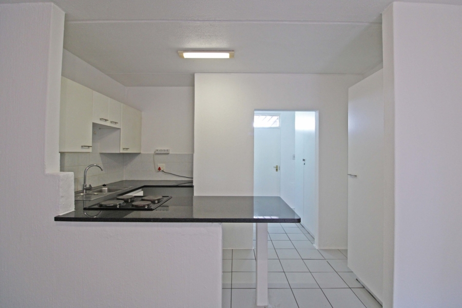 To Let 1 Bedroom Property for Rent in Bryanston Gauteng