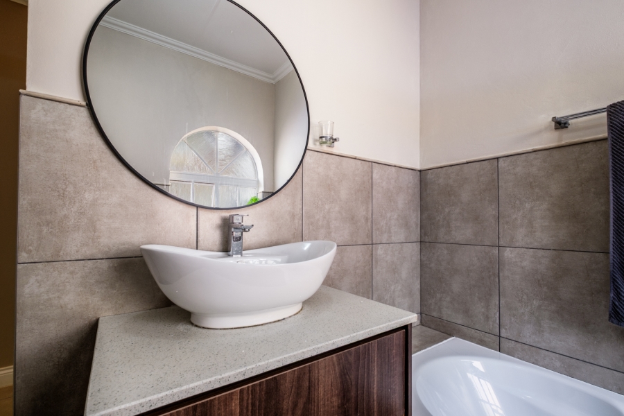 4 Bedroom Property for Sale in Quellerina Gauteng