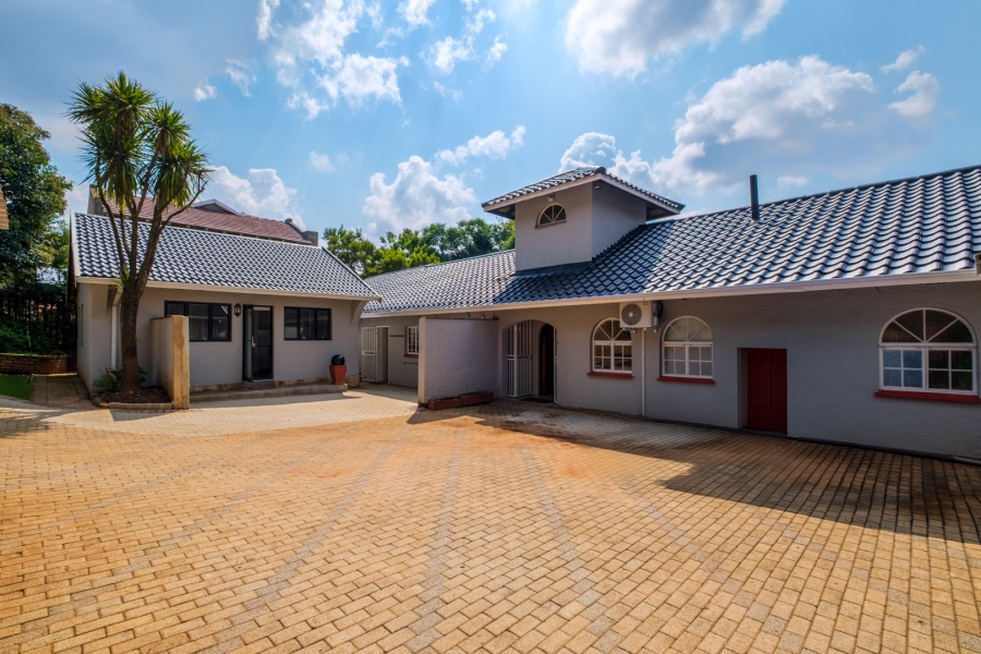 4 Bedroom Property for Sale in Quellerina Gauteng
