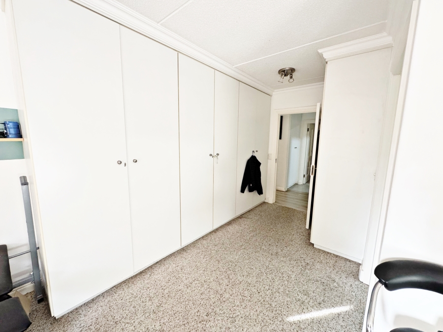2 Bedroom Property for Sale in Sandown Gauteng
