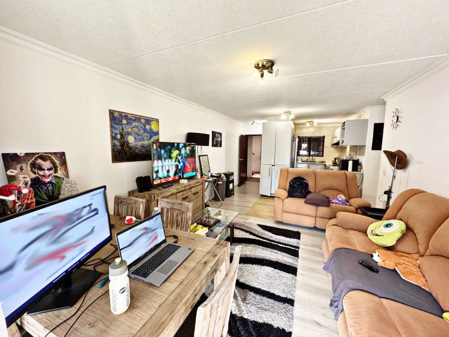 2 Bedroom Property for Sale in Sandown Gauteng