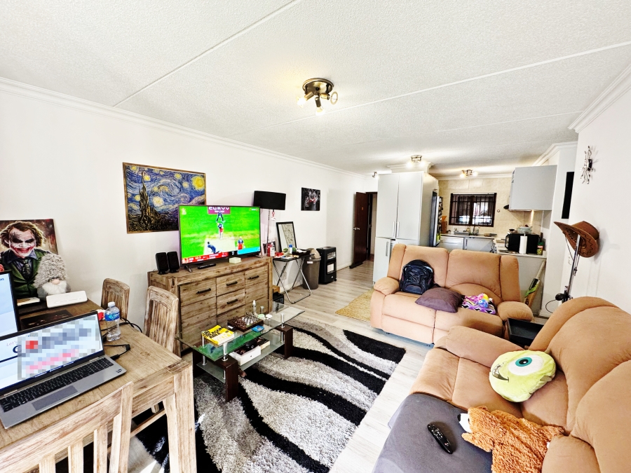 2 Bedroom Property for Sale in Sandown Gauteng