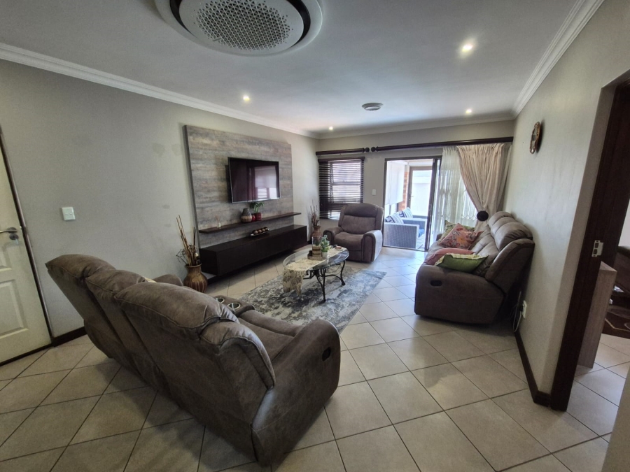 3 Bedroom Property for Sale in Annlin Gauteng
