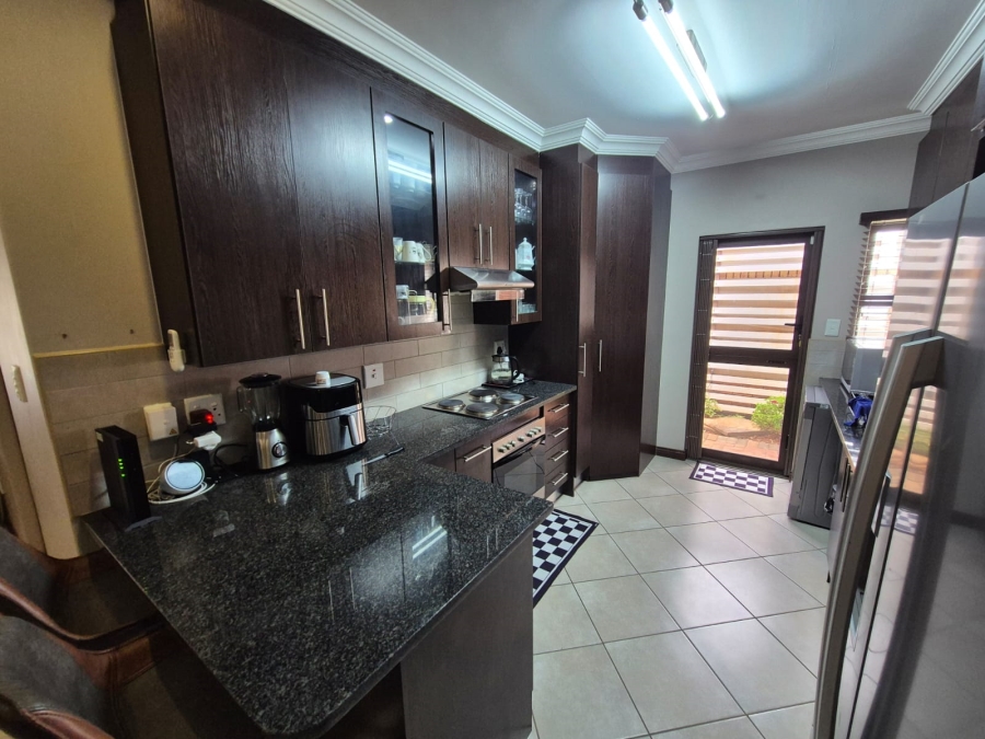 3 Bedroom Property for Sale in Annlin Gauteng