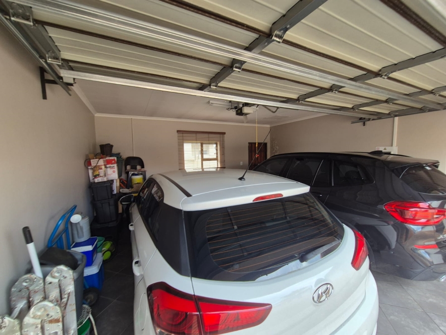3 Bedroom Property for Sale in Annlin Gauteng