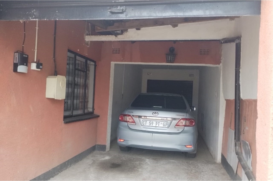 3 Bedroom Property for Sale in Diepkloof Gauteng