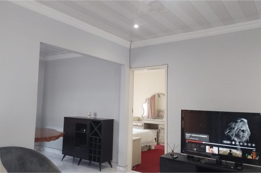 3 Bedroom Property for Sale in Diepkloof Gauteng