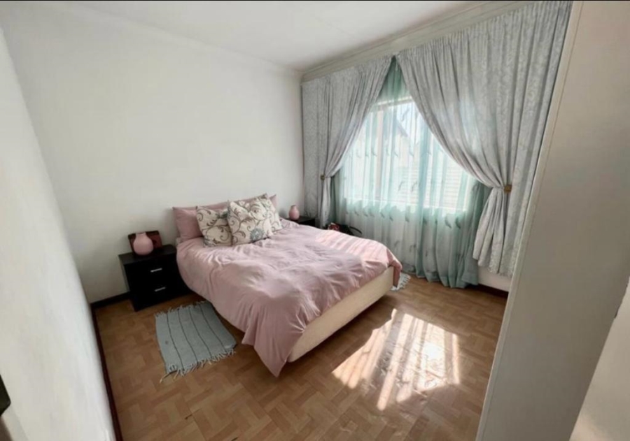 2 Bedroom Property for Sale in Noordwyk Gauteng