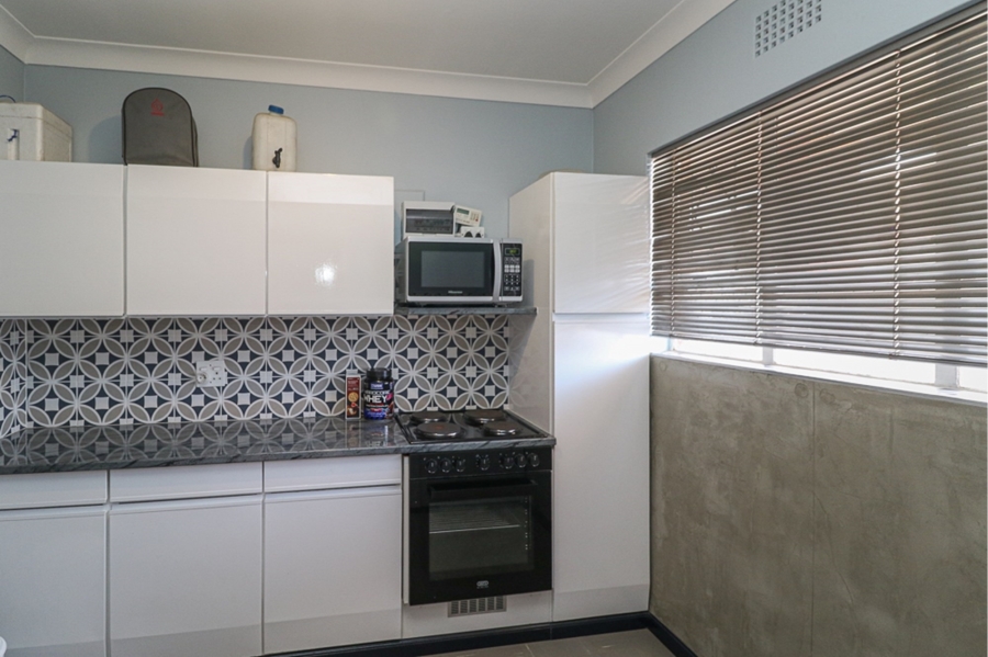 1 Bedroom Property for Sale in Casseldale Gauteng