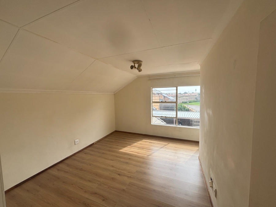 To Let 3 Bedroom Property for Rent in Birchleigh Gauteng
