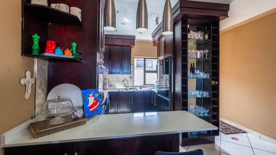 3 Bedroom Property for Sale in Bassonia Gauteng