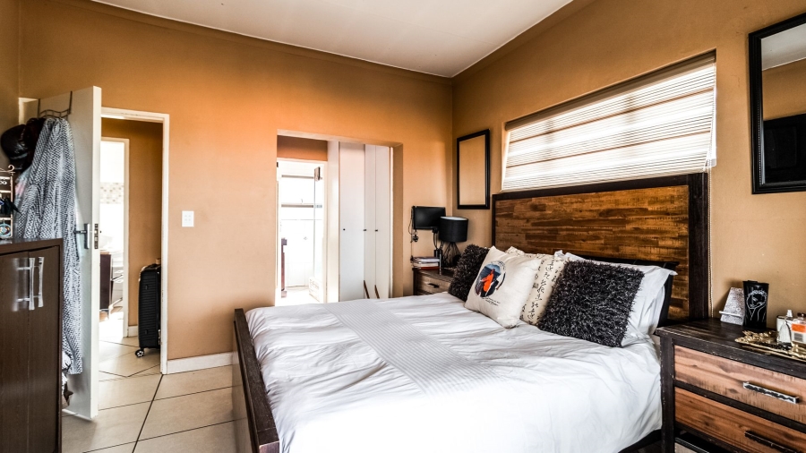 3 Bedroom Property for Sale in Bassonia Gauteng