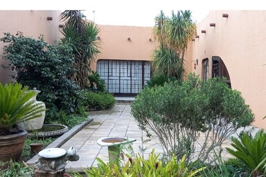 3 Bedroom Property for Sale in Mooilande Gauteng