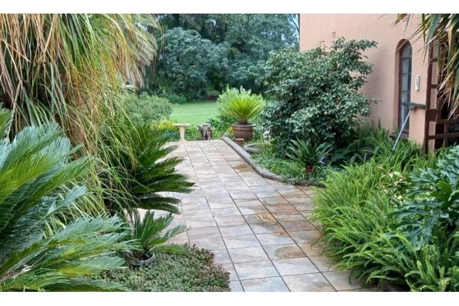 3 Bedroom Property for Sale in Mooilande Gauteng