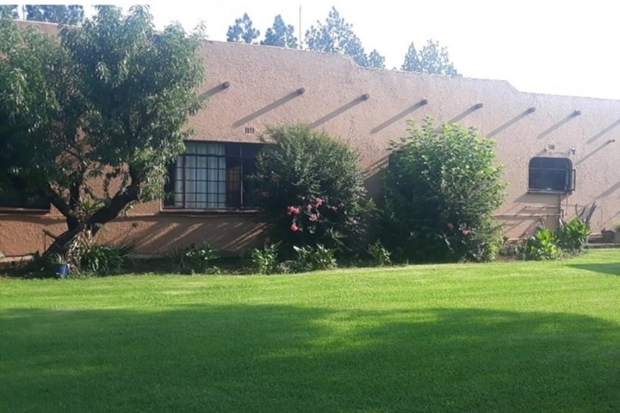 3 Bedroom Property for Sale in Mooilande Gauteng