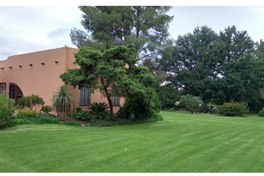 3 Bedroom Property for Sale in Mooilande Gauteng