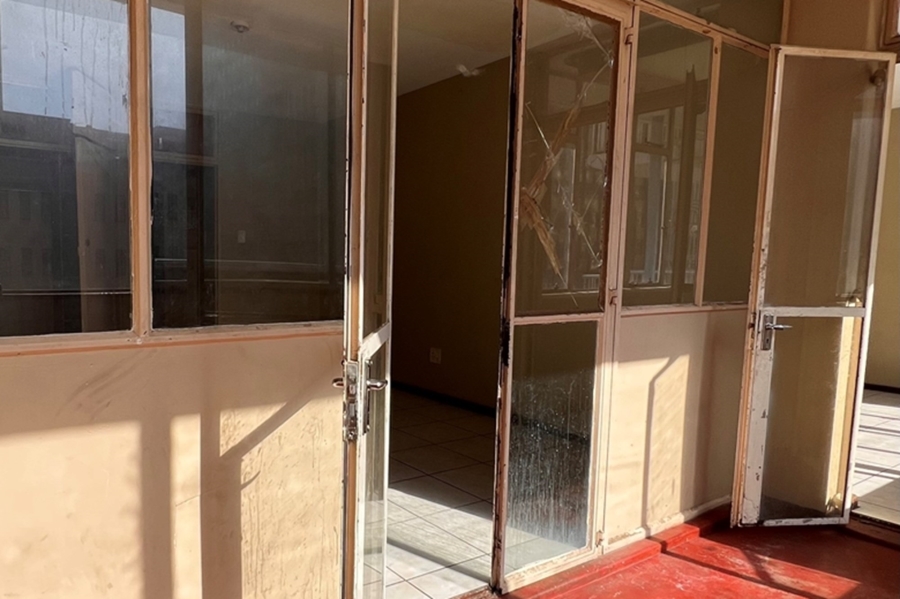 1 Bedroom Property for Sale in Braamfontein Gauteng