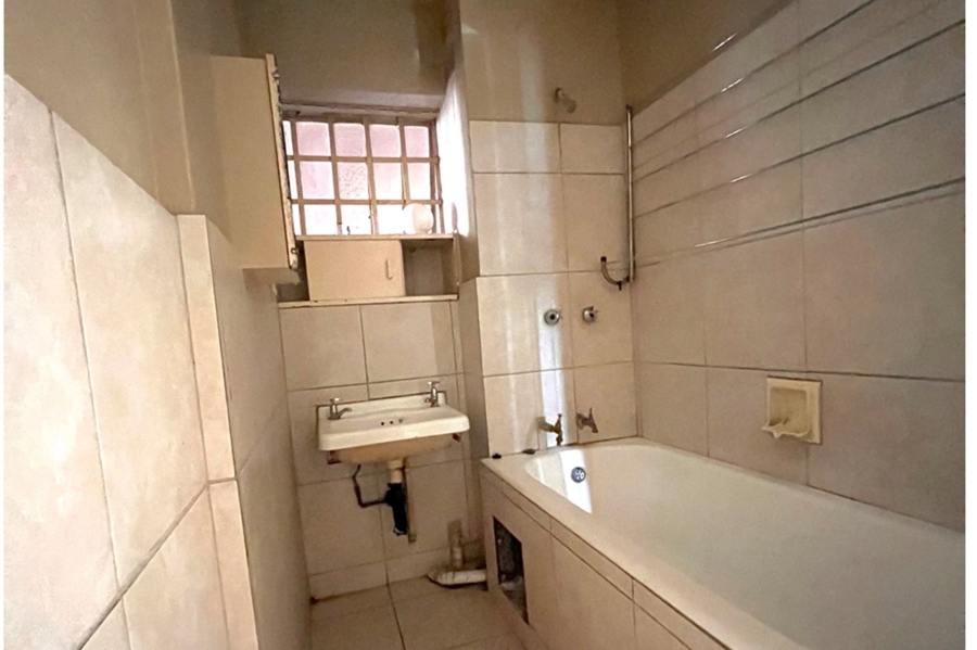 1 Bedroom Property for Sale in Braamfontein Gauteng