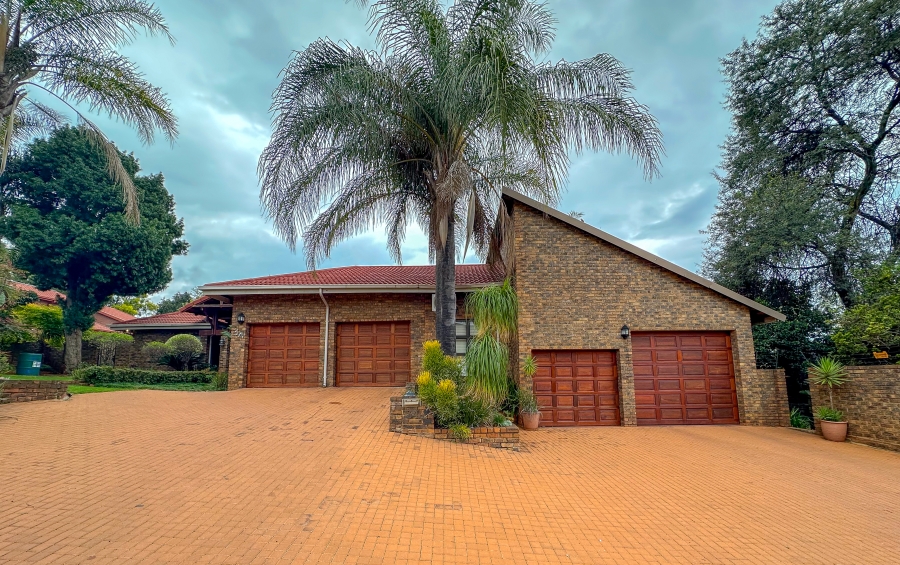 4 Bedroom Property for Sale in Eldoraigne Gauteng