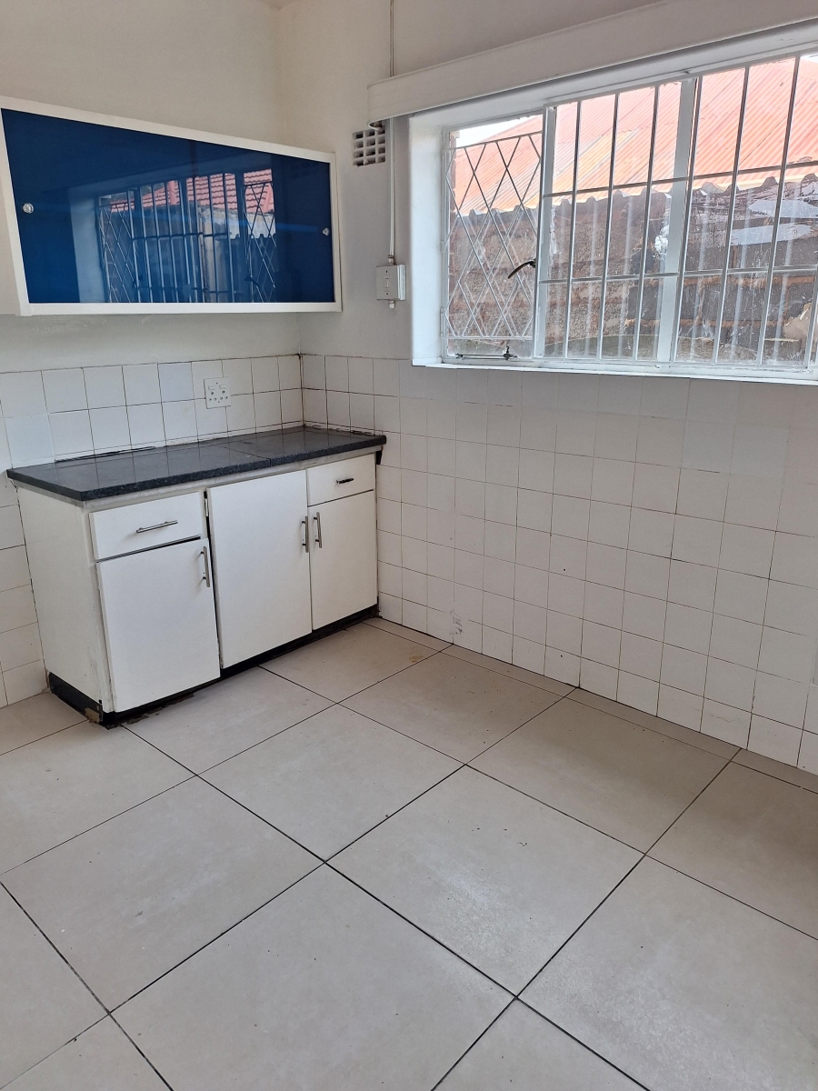 To Let 2 Bedroom Property for Rent in Jeppestown Gauteng