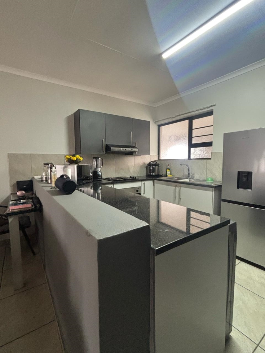 2 Bedroom Property for Sale in Jansenpark Gauteng