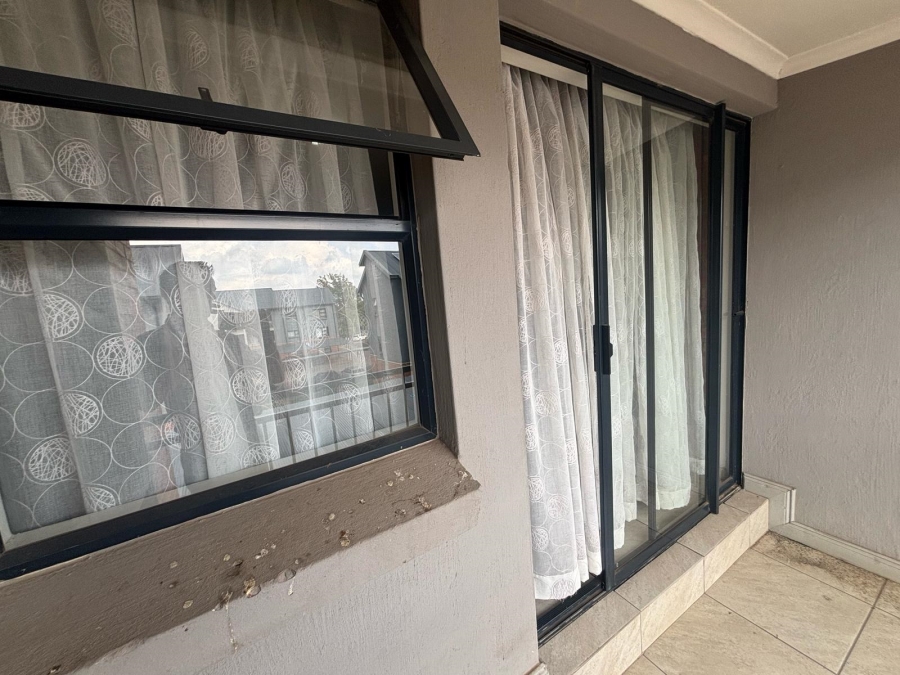 2 Bedroom Property for Sale in Jansenpark Gauteng