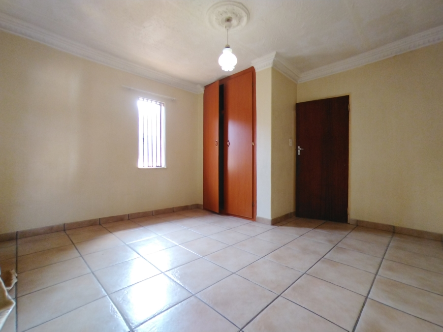 7 Bedroom Property for Sale in The Orchards Gauteng