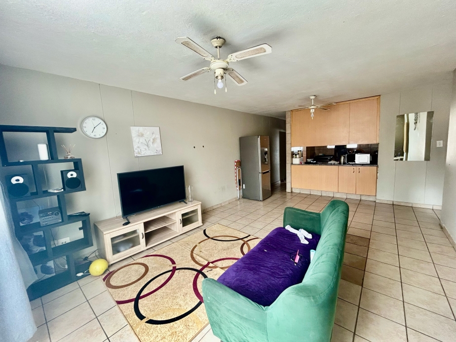 2 Bedroom Property for Sale in Wonderboom South Gauteng